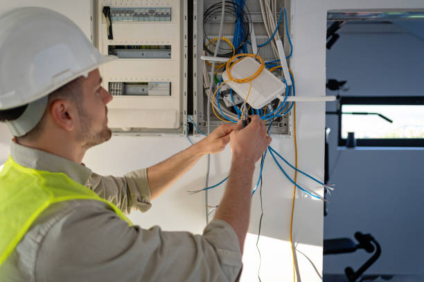 Professional Electrician in Edinburg, IL